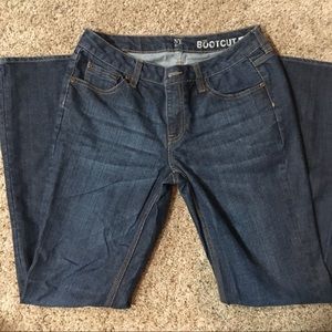 NY&CO Low-rise Bootcut Curvy Size 8 Jeans